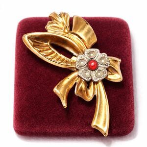 Vintage Gold Tone Red Rhinestone Accented Bonnet Brooch